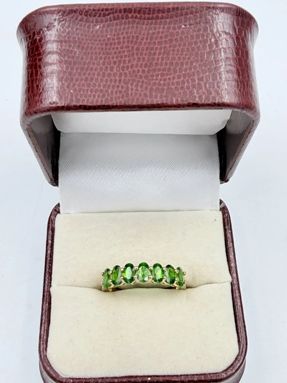 Contemporary Marked Sterling Silver 7 Green Tourmaline Stones Half Eternity Band
